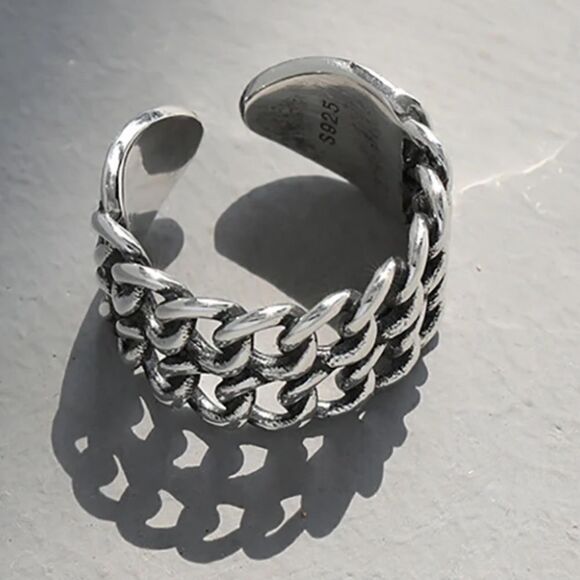 The Double Link Punk Ring in antiqued 925 silver. - Picture 4 of 10